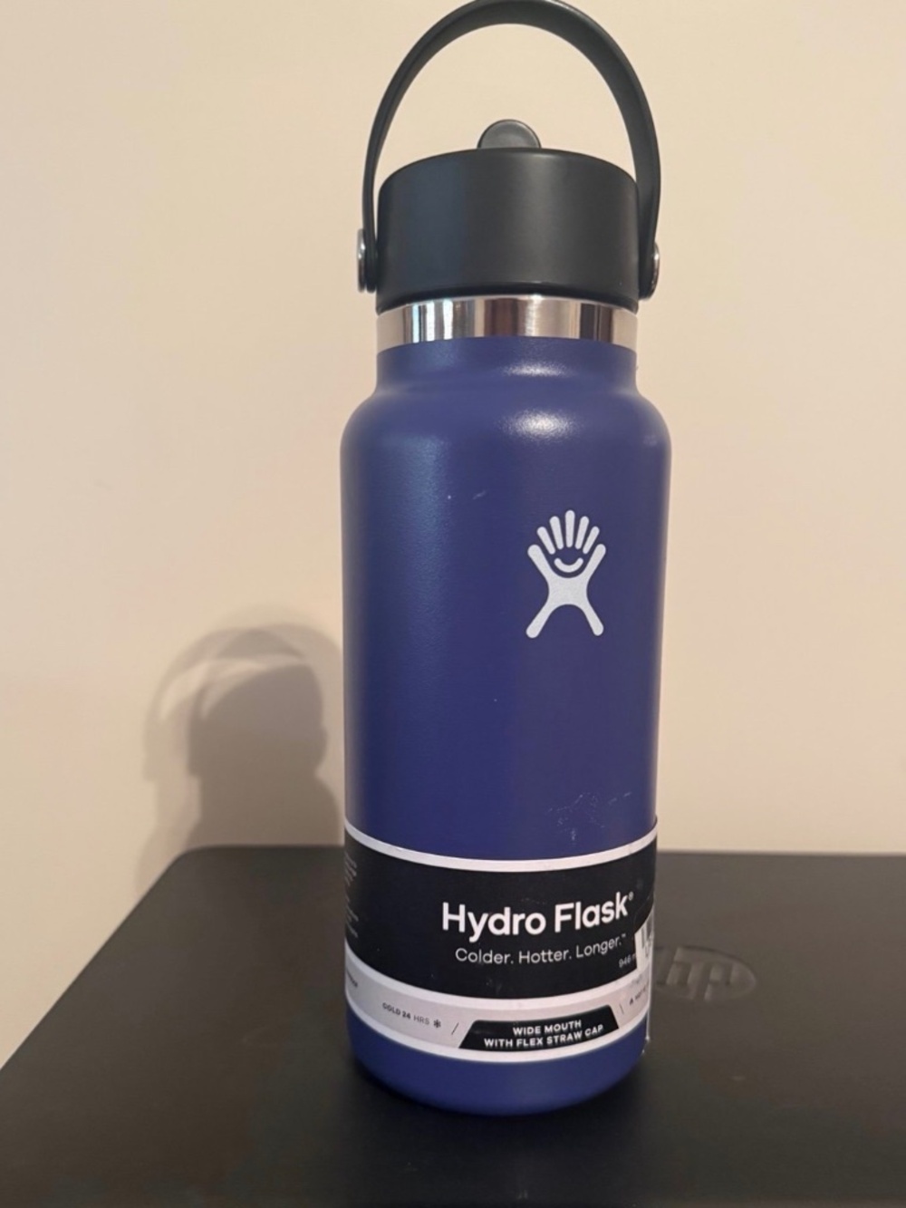 Hydro flask 32 oz water bottle, wide mouth, NEW
